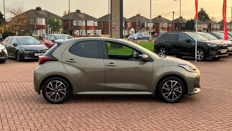 Toyota Yaris 1.5 Hybrid Design 5dr CVT Hybrid Hatchback